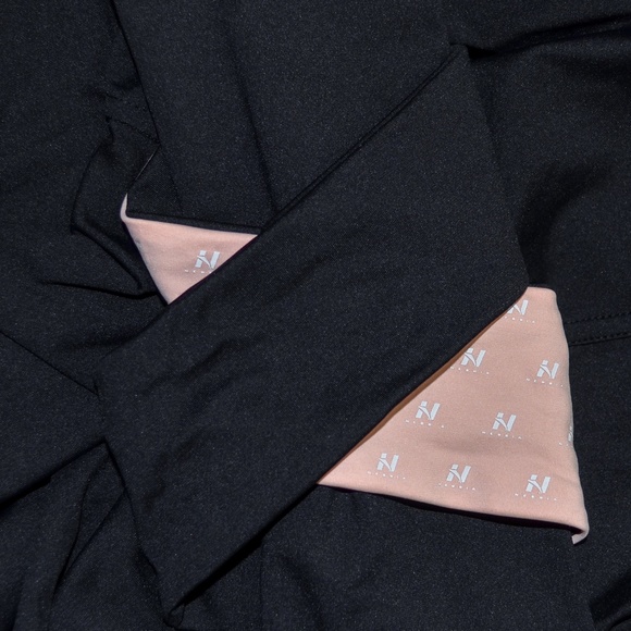 NEBBIA High Waisted Asymmetrical 7/8 Leggings in Black and Light - Picture 11 of 13